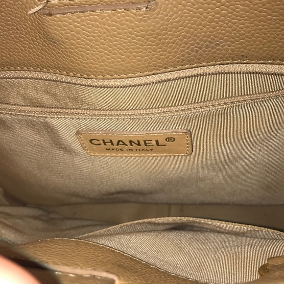 CHANEL CAVIAR GRAND SHOPPING TOTE - Picture 5 of 10